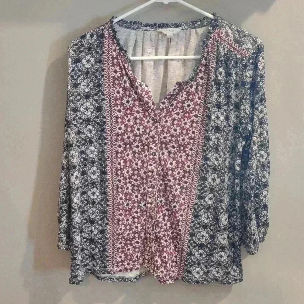 Lucky Brand women's‎ Medium Long Sleeve Cotton Blend Navy/Red Floral Button Down